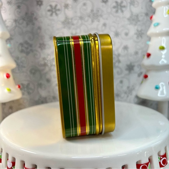 DW Home Christmas Seasons Greetings Tin Candle Trio - Peppermint & Candy Cane - Picture 2 of 8